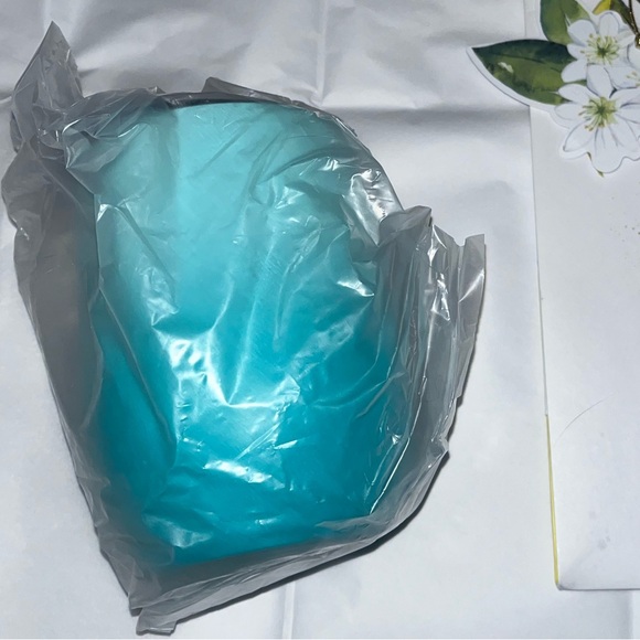 BNIB Blue Ombré Wine Tumbler - Picture 6 of 9